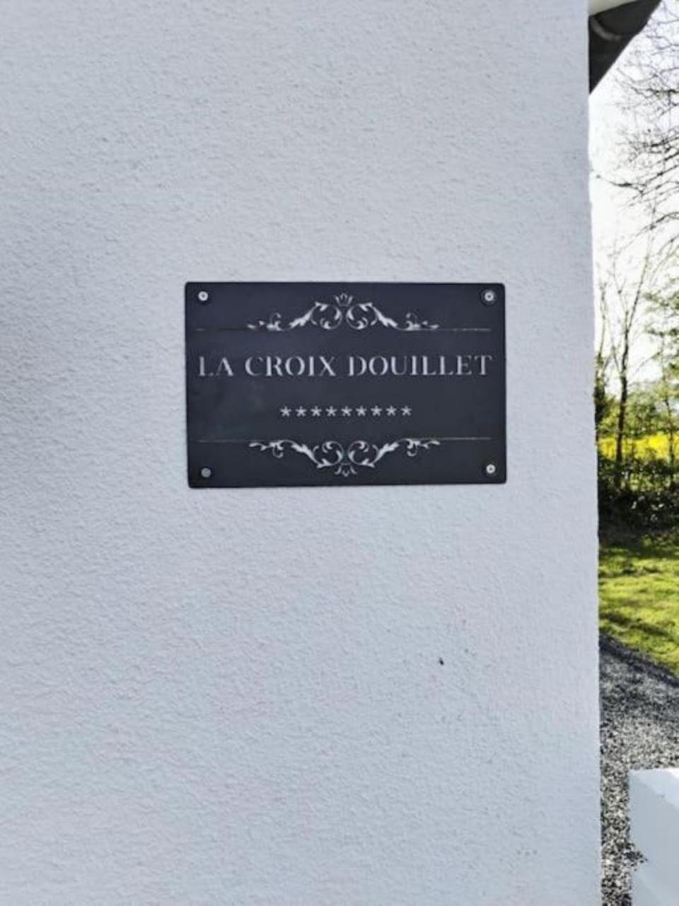 La Croix Douillet Villa Gavray-sur-Sienne Exterior photo